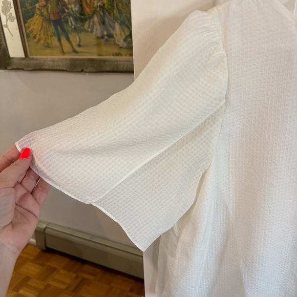 Club Monaco tie back flutter short sleeve white blouse - Picture 3 of 6